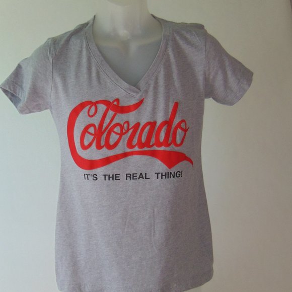 COLORADO V-NECK TOP - Picture 1 of 12